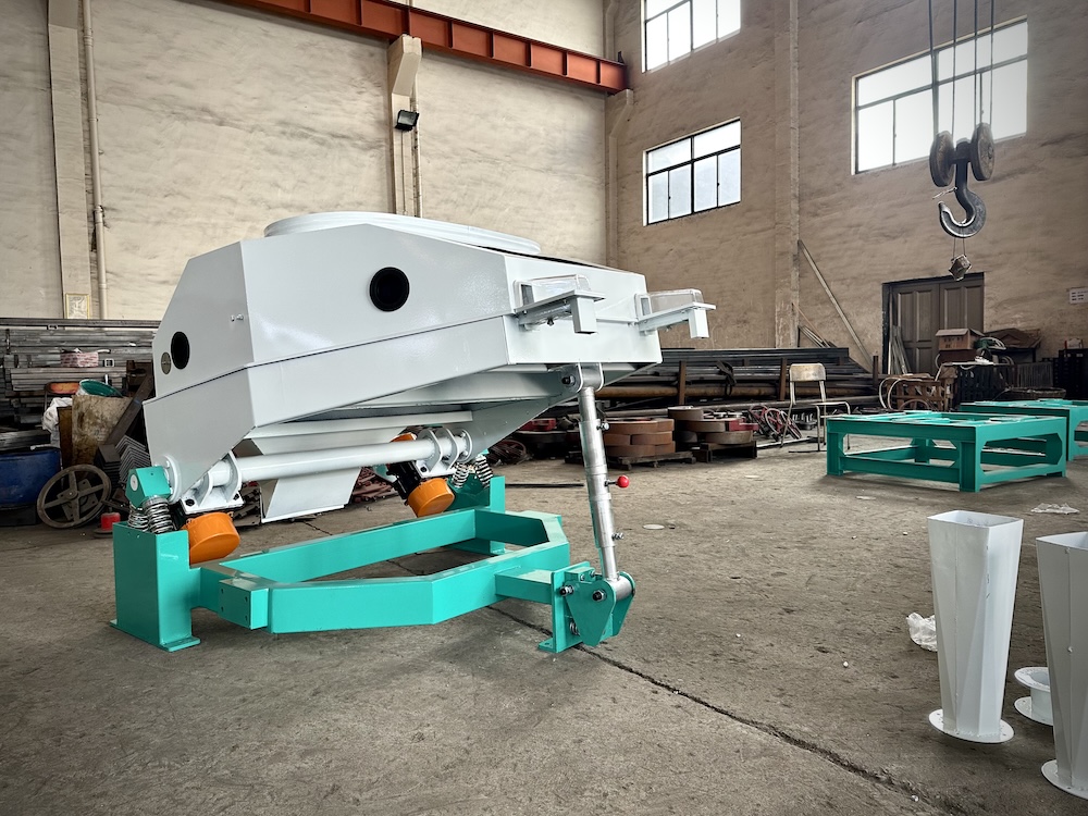 展鹰粮机 - 工厂实拍